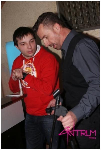 slika0023 Antrum (Petak i subota, 22. i 23.3.2013 – Mladen Burnać i Queens party) slika0023 Antrum (Petak i subota, 22. i 23.3.2013 – Mladen Burnać i Queens party)