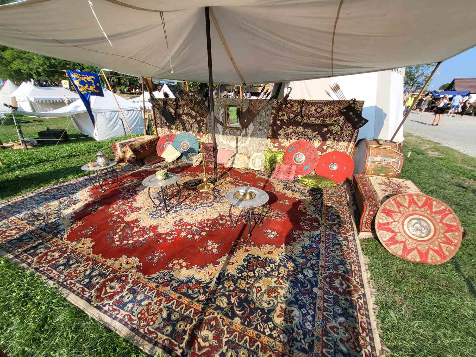 NA KOPRVNIČKIM BEDEMIMA Renesansni festival i ove godine privukao mnoštvo posjetitelja NA KOPRVNIČKIM BEDEMIMA Renesansni festival i ove godine privukao mnoštvo posjetitelja