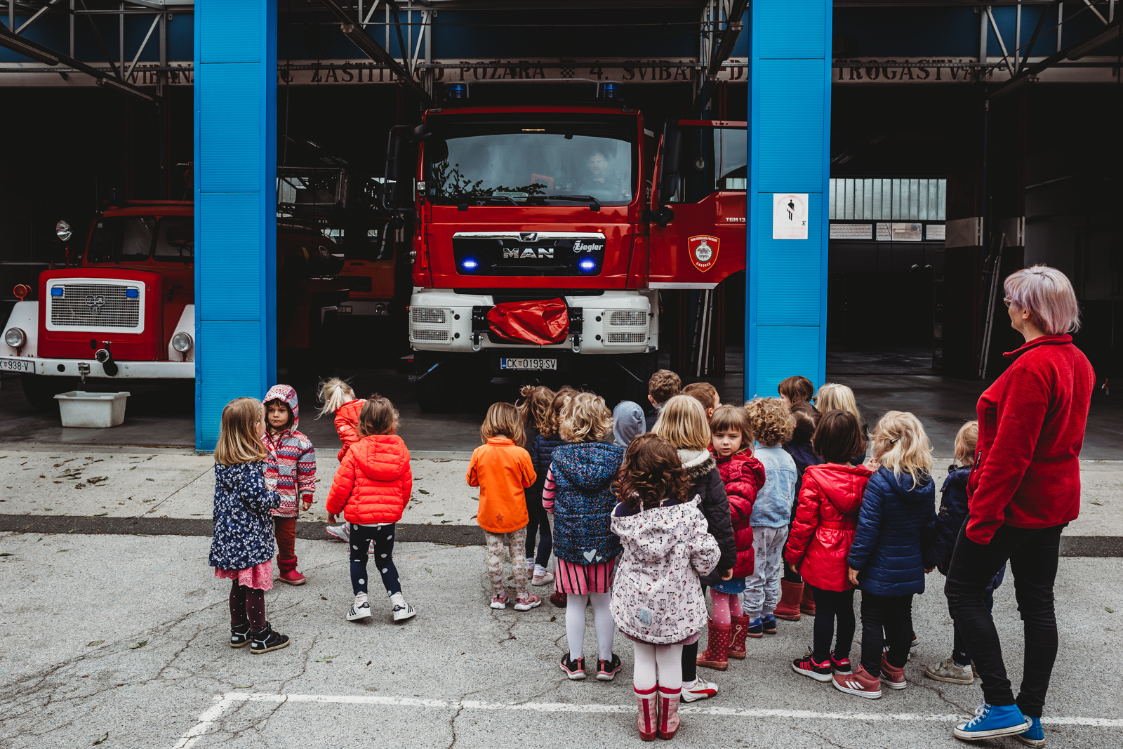 Mališani iz Dječjeg vrtića Cipelica posjetili vatrogasce