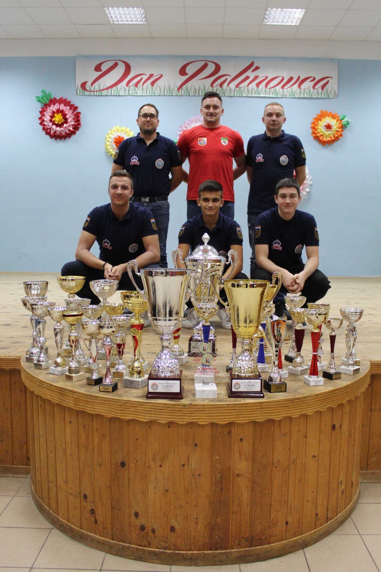 DVD PALINOVEC Povodom fantastične natjecateljske godine organizirali završno druženje