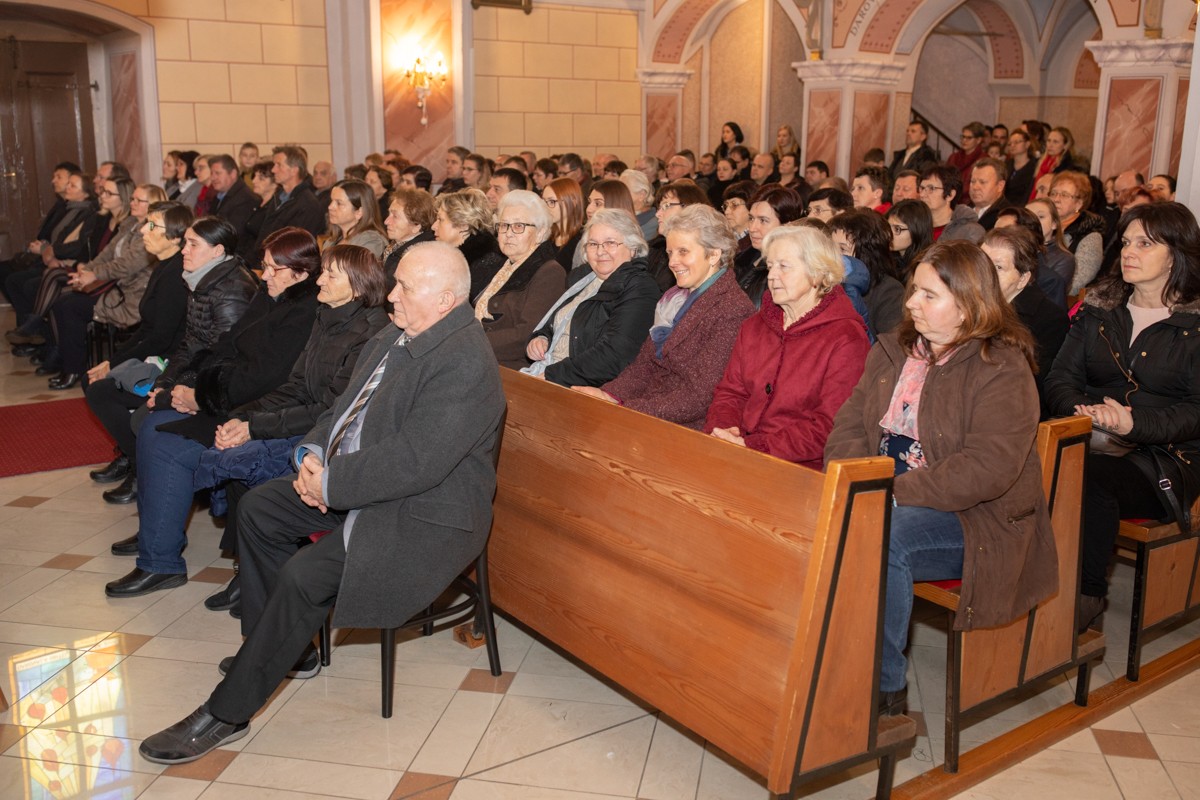 FOTO Božićni koncert u crkvi sv. Marije Magdalene u Štrigovi
