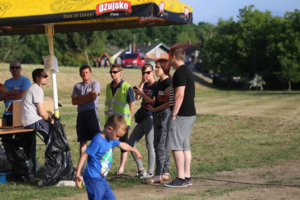 1892738810212055229112981115866