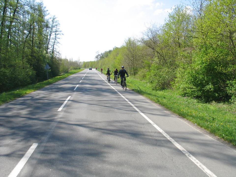 1047879410202943274301927268748