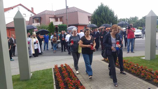 1350950397333718609744620366581