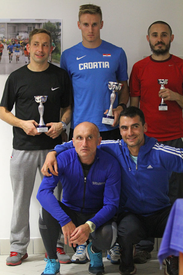 ukupanporedak78kmmuskarci933884