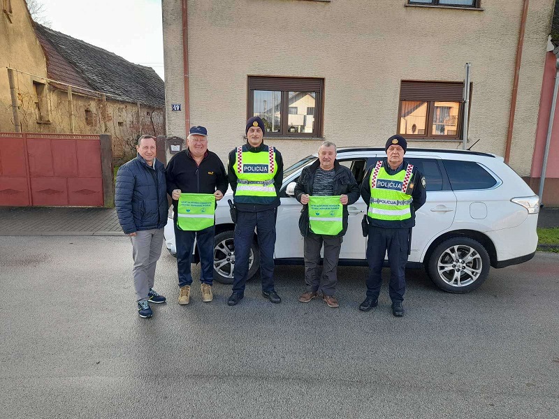 Policija i Grad Prelog darivali najsavjesnije vozače