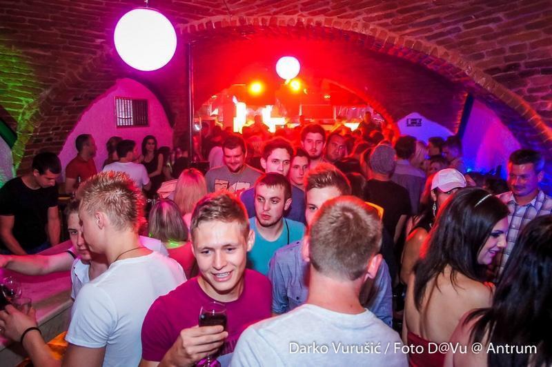 slika00044 Antrum (Subota, 28.6.2014. – Sandra Afrika)