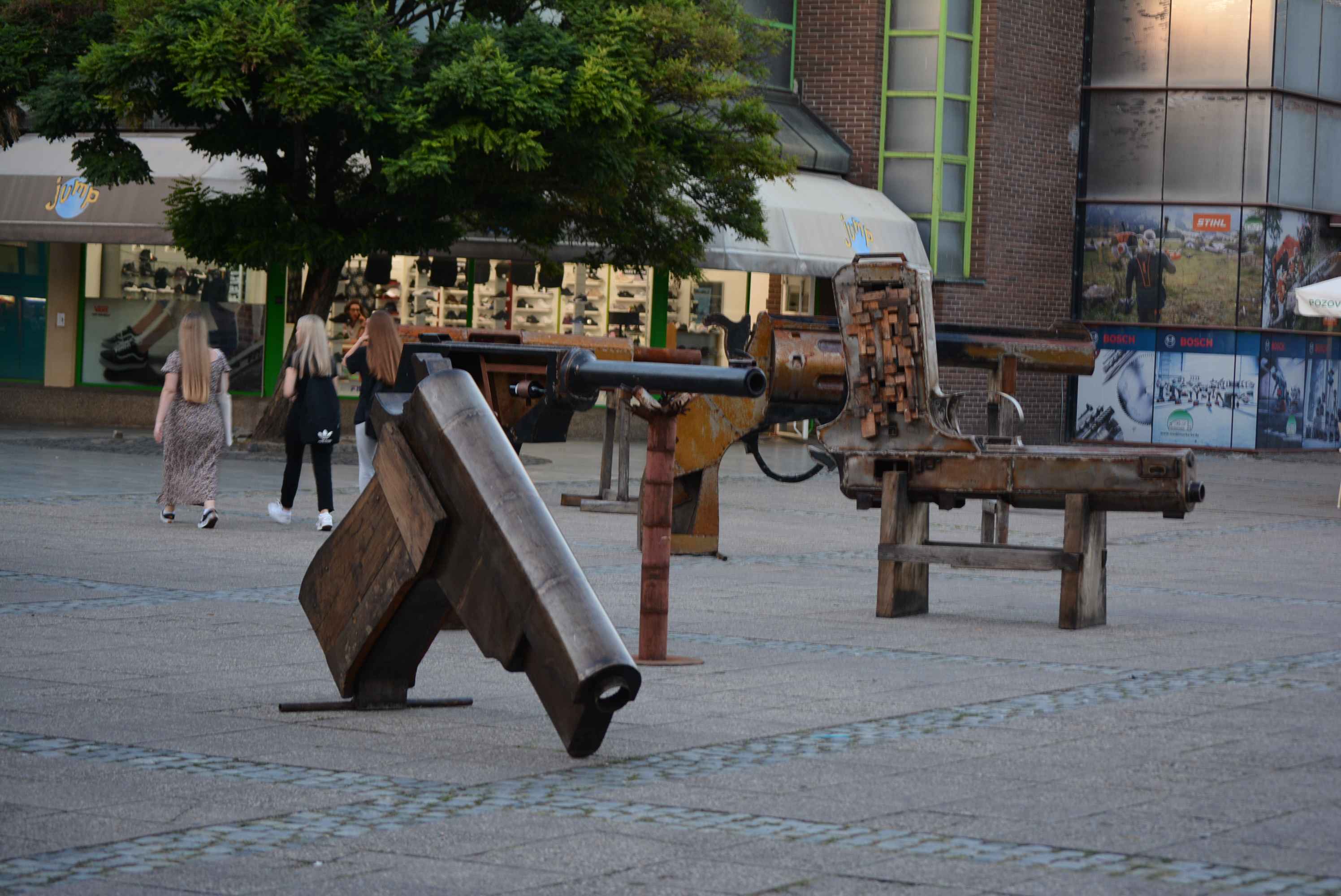 VIDEO I FOTO Izniman 8. Zrinski Art Festival: Trash Art, ples i čarolija u Čakovcu