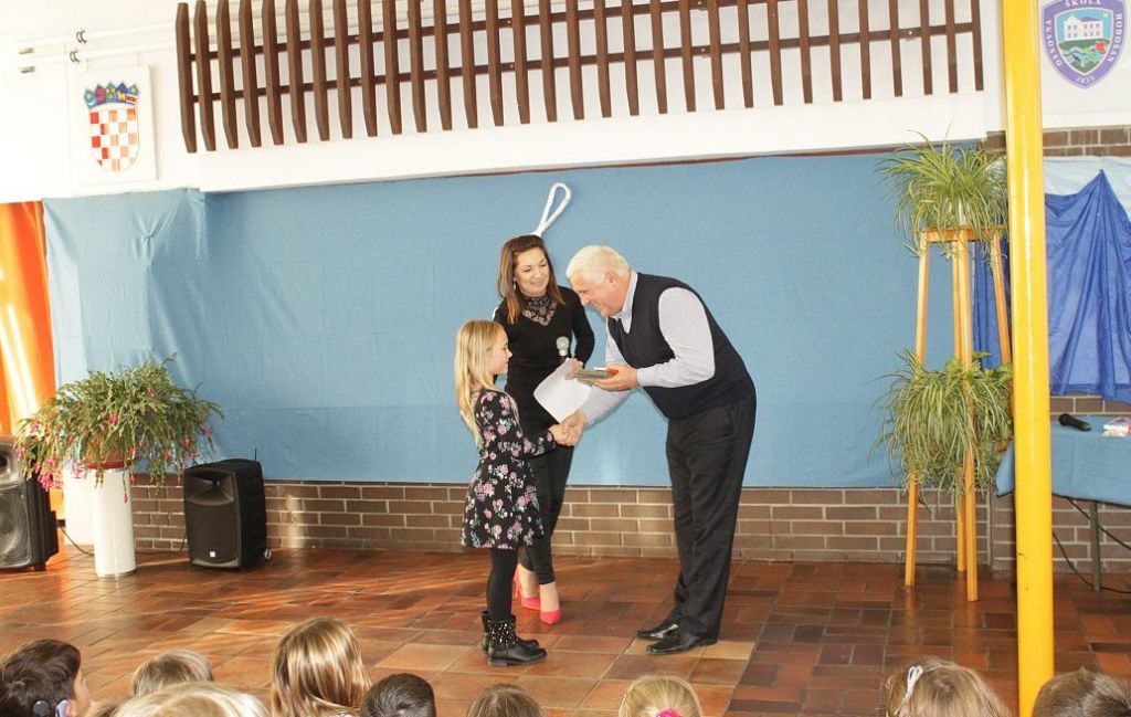 161130prvicvrkut368994184