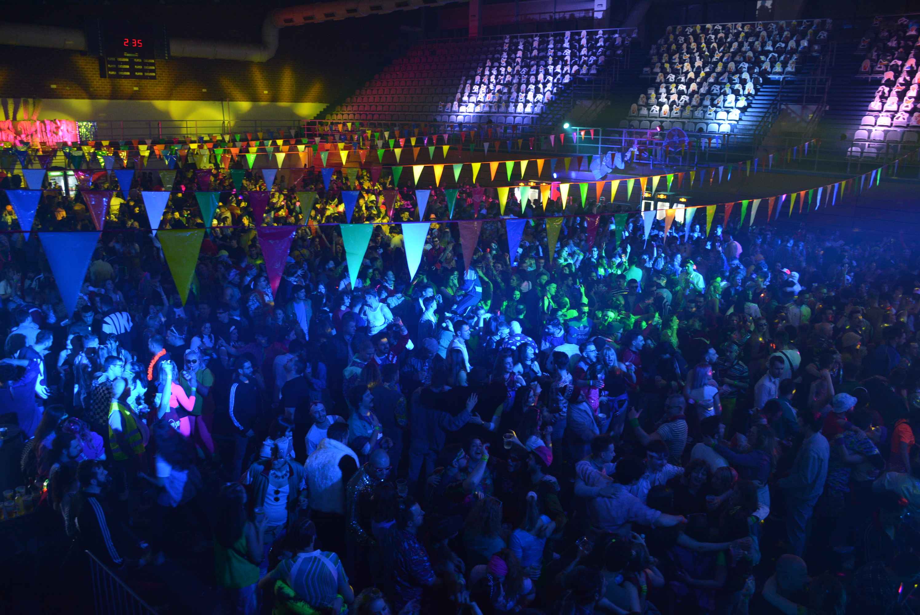 FOTO/VIDEO Čaroban završetak jubilarnog 10. ‘Blast from the past’ šarenila u Čakovcu