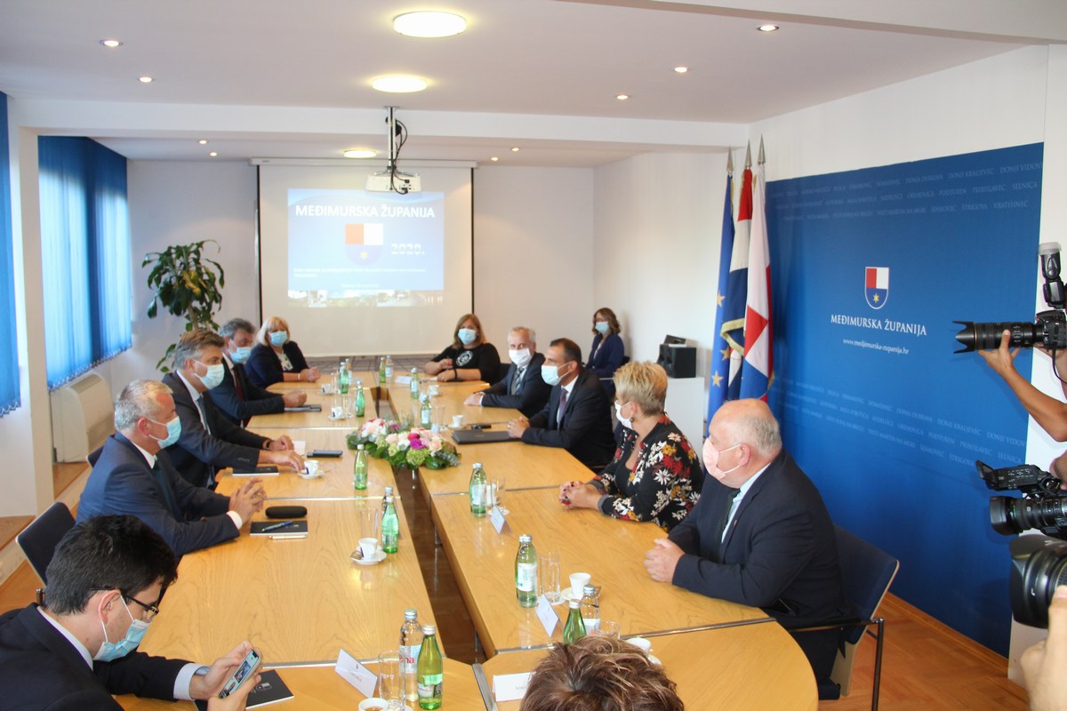 PLENKOVIĆ ‘Angažmanom i pristupom koji dajete obrazovanju u Međimurju činite iskorak u kvaliteti obrazovanja Hrvatske’ PLENKOVIĆ ‘Angažmanom i pristupom koji dajete obrazovanju u Međimurju činite iskorak u kvaliteti obrazovanja Hrvatske’