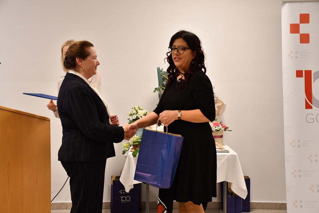 SVEČANOST Pet desetljeća rada Odjela anesteziologije, reanimatologije i intenzivne medicine SVEČANOST Pet desetljeća rada Odjela anesteziologije, reanimatologije i intenzivne medicine