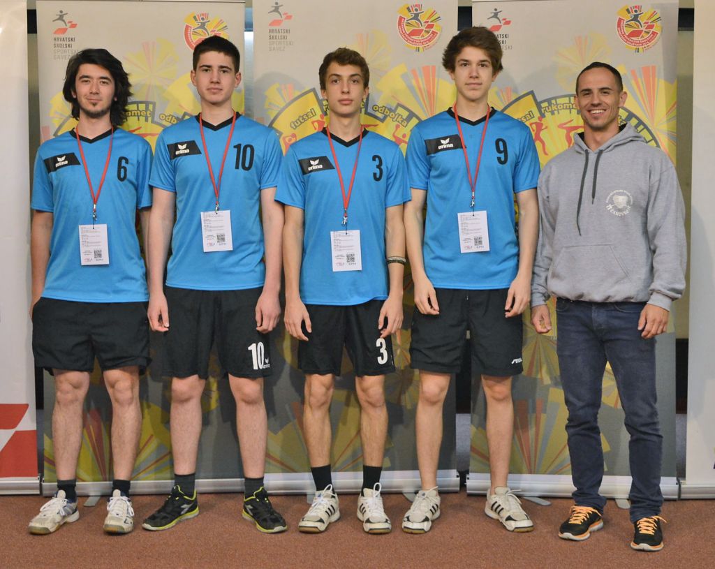 stolnitenismweb576211