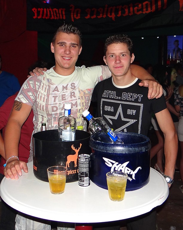 slika0008838851 Pjena party u Šampionu (Subota, 16.8.2014.)