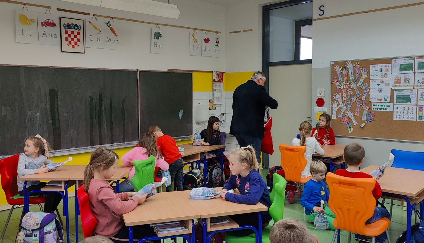 Općina Sveti Martin na Muri darovima iznenadila svu predškolsku i školsku djecu