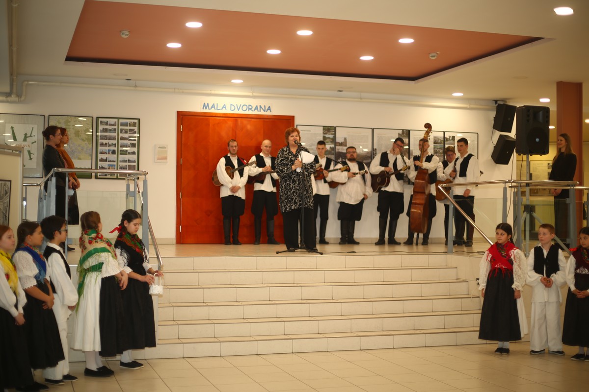 Črna pisanica Biserke Vučenik predstavljena u Zagrebu