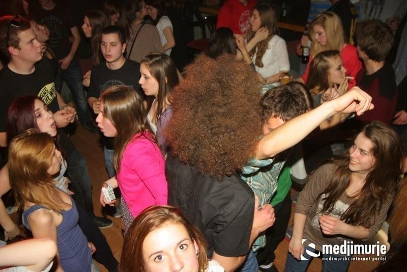 slika0017 Arcus (Subota, 21.4.2012) slika0017 Arcus (Subota, 21.4.2012)