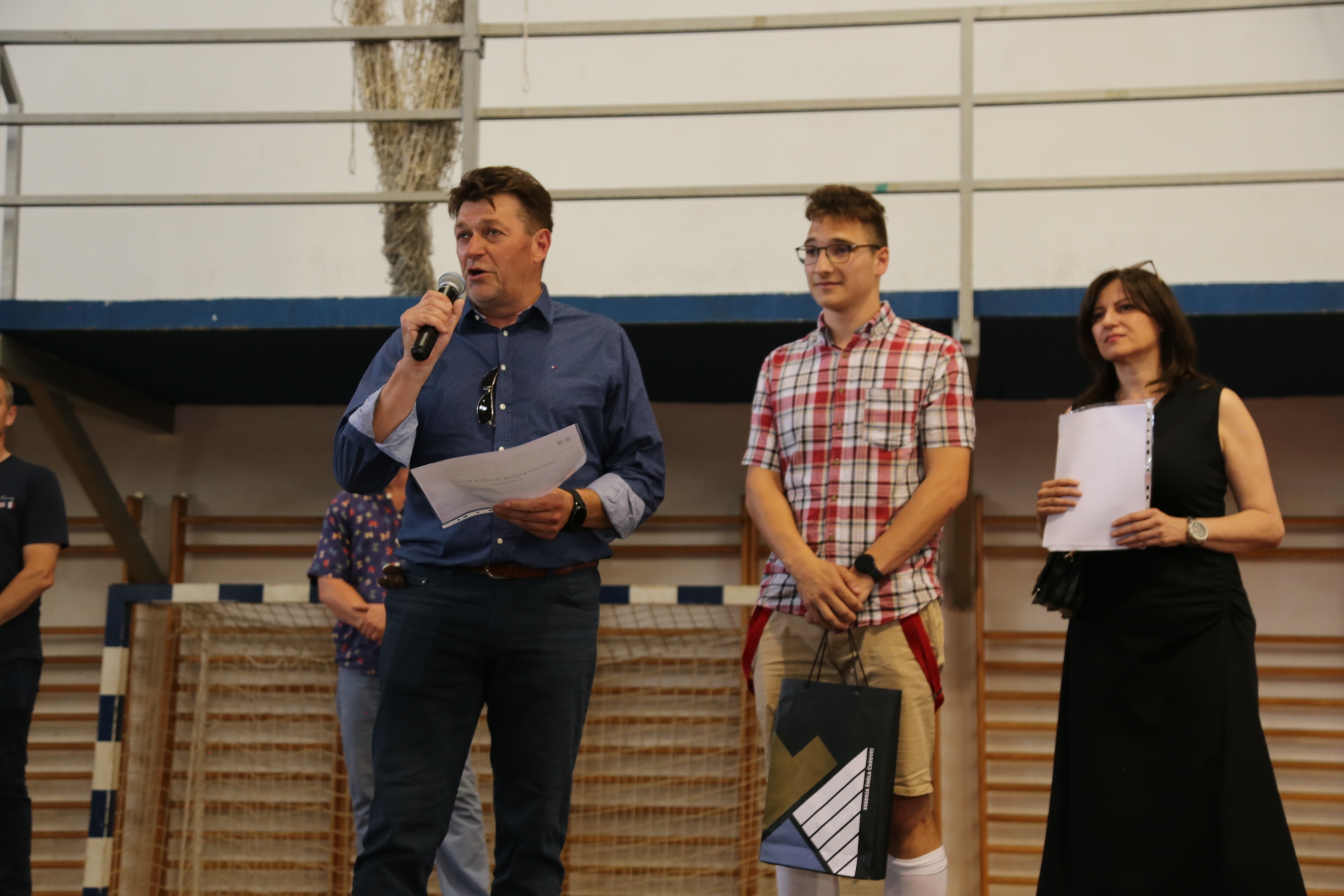 Proglašenje najmaturanata i najmaturanstkog razreda