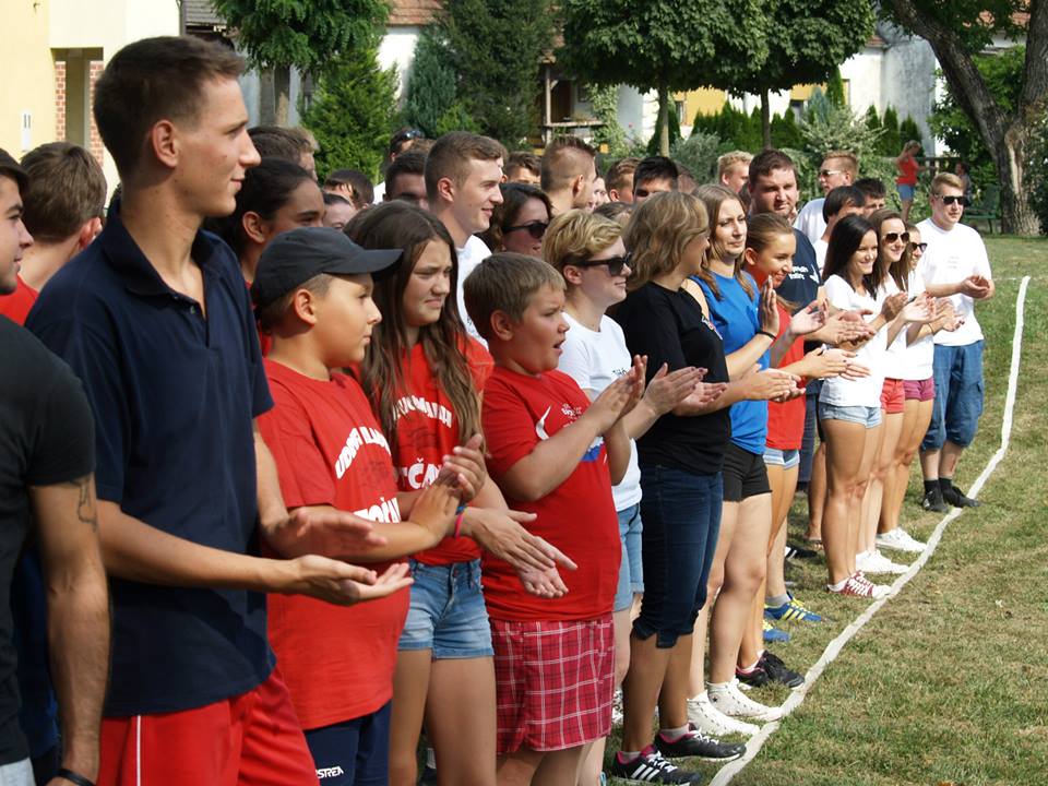 1042387016095969892941782858145