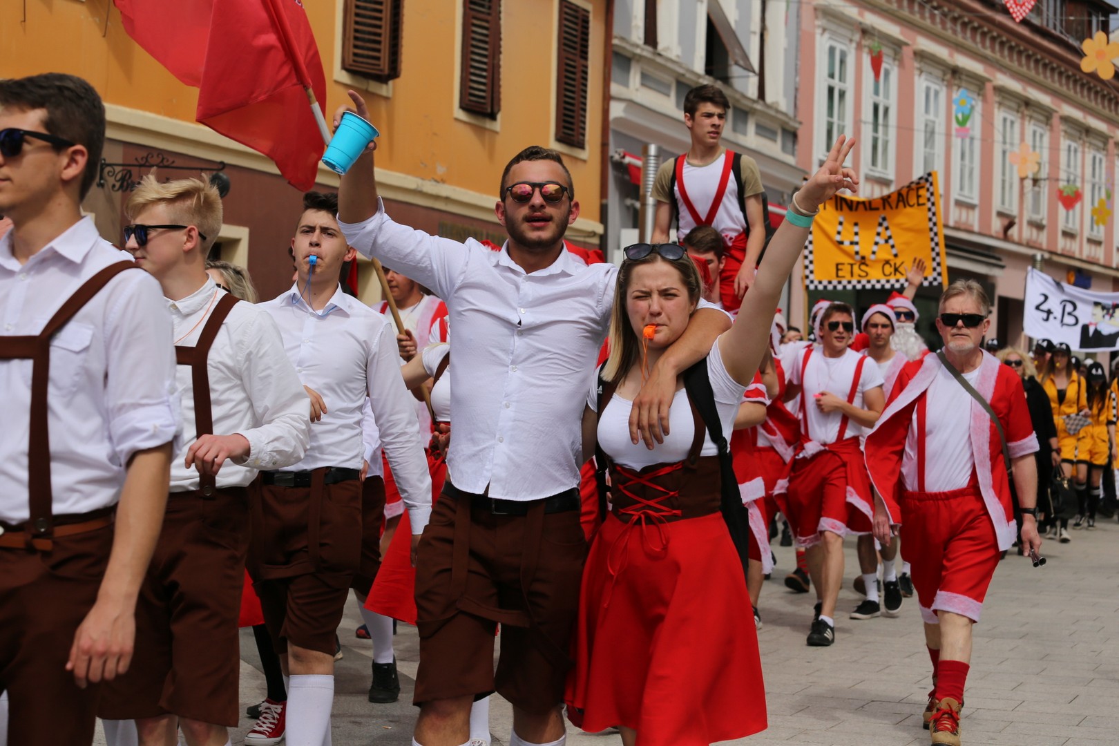 Ulicama Čakovca koračalo više od 1200 međimurskih maturanata