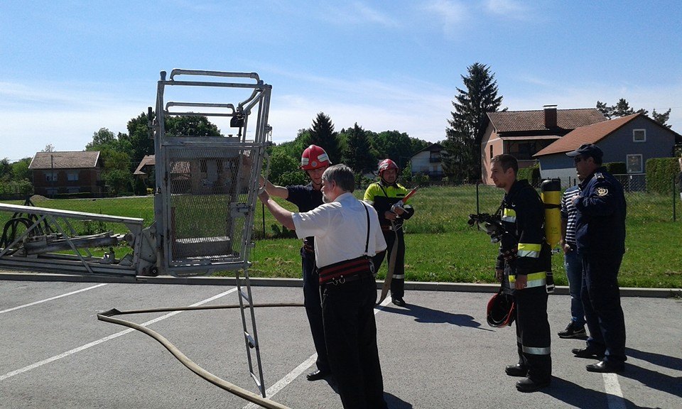 1105247011244195975838567476098