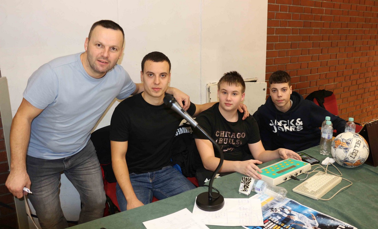 TURNIR KAFIĆA Ekipa South pobjednik malonogometnog turnira!