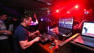 slika0011 Podroom (Subota, 24.11. – Shiny disco ball night + Stop Aids Party)
