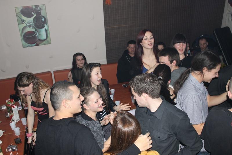 slika0021 Insomnia (Petak i subota, 22. i 23.2.2013 – Gloria Band)