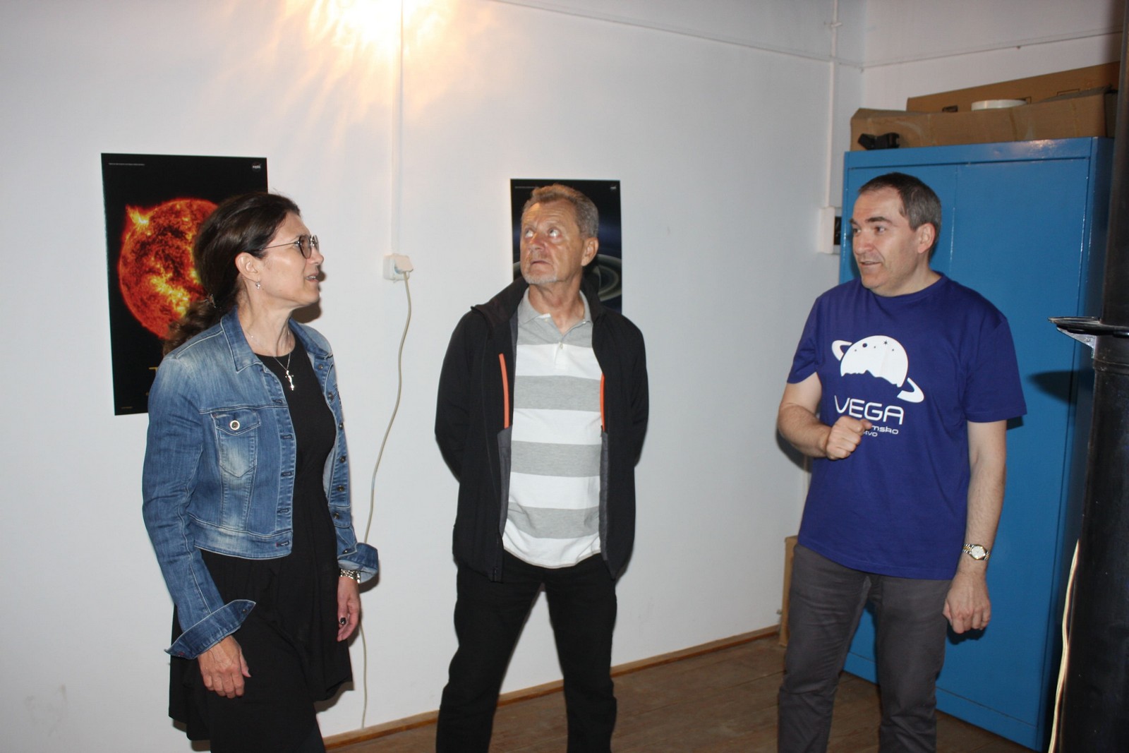 Stotinjak djece u Savskoj Vesi teleskopima promatralo Mjesec