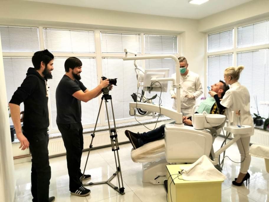 FOTO Čakovčanin Igor Baksa snimao video spot kojim se promovira oralna higijena