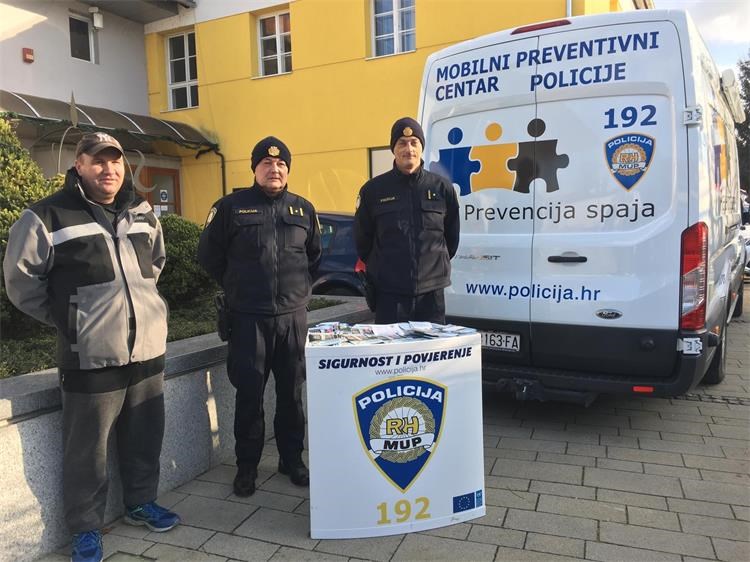 Policijski službenici Policijske postaje Prelog proveli preventivnu akciju ‘Budi vidljiv, budi siguran’
