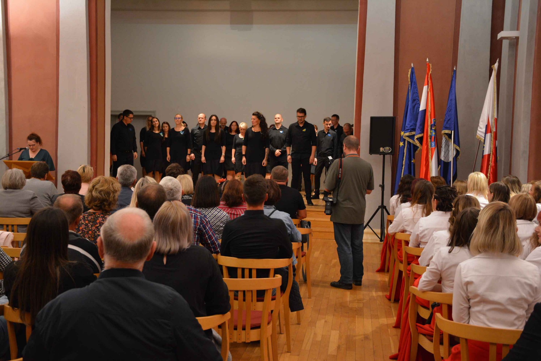 PREDIVNA SUBOTNJA VEČER Koncert Ansambla Pučpuljike