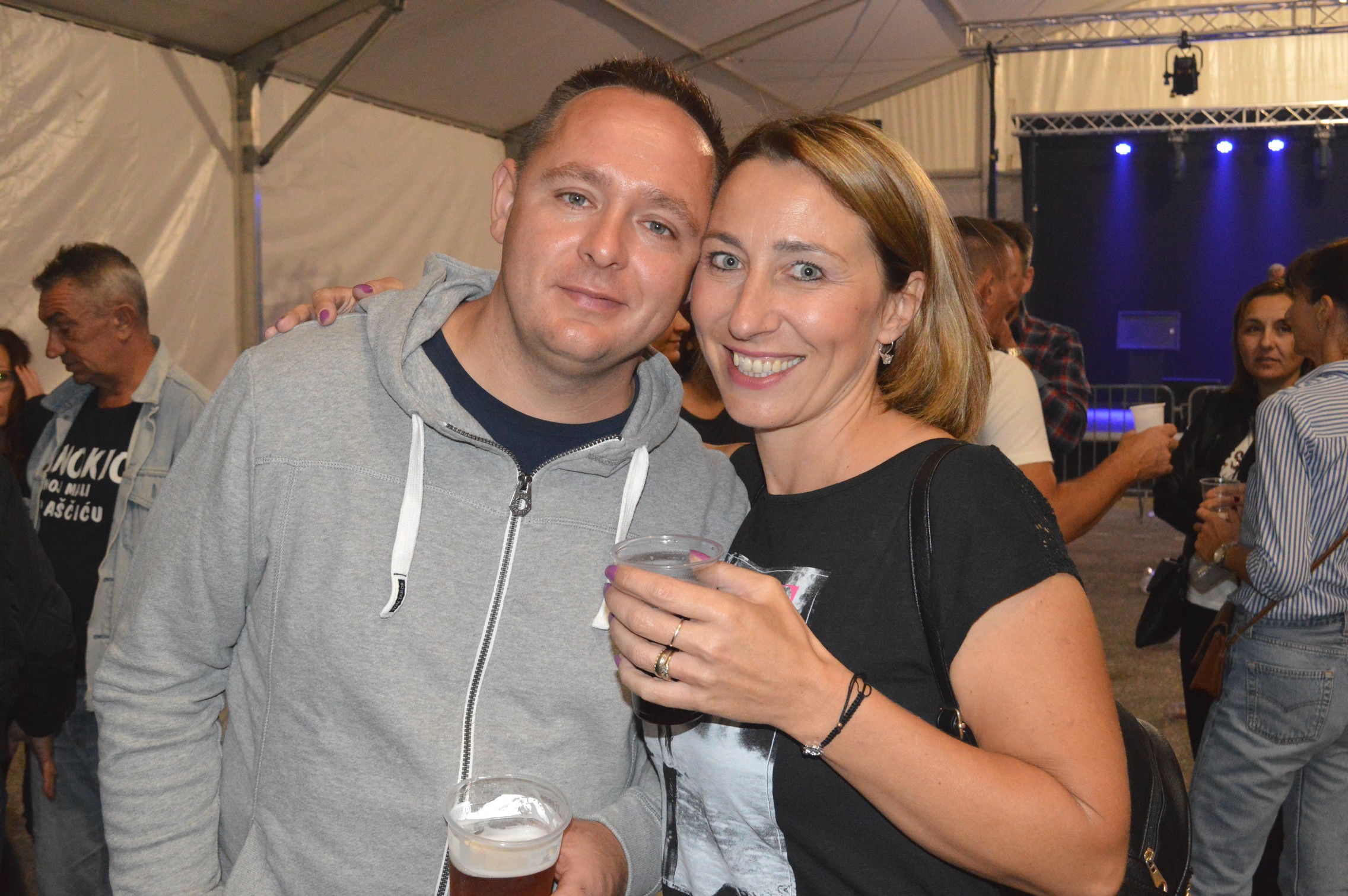 Psihomodo pop i Davor Gobac sjajnim koncertom u Kotoribi zabavili brojnu publiku