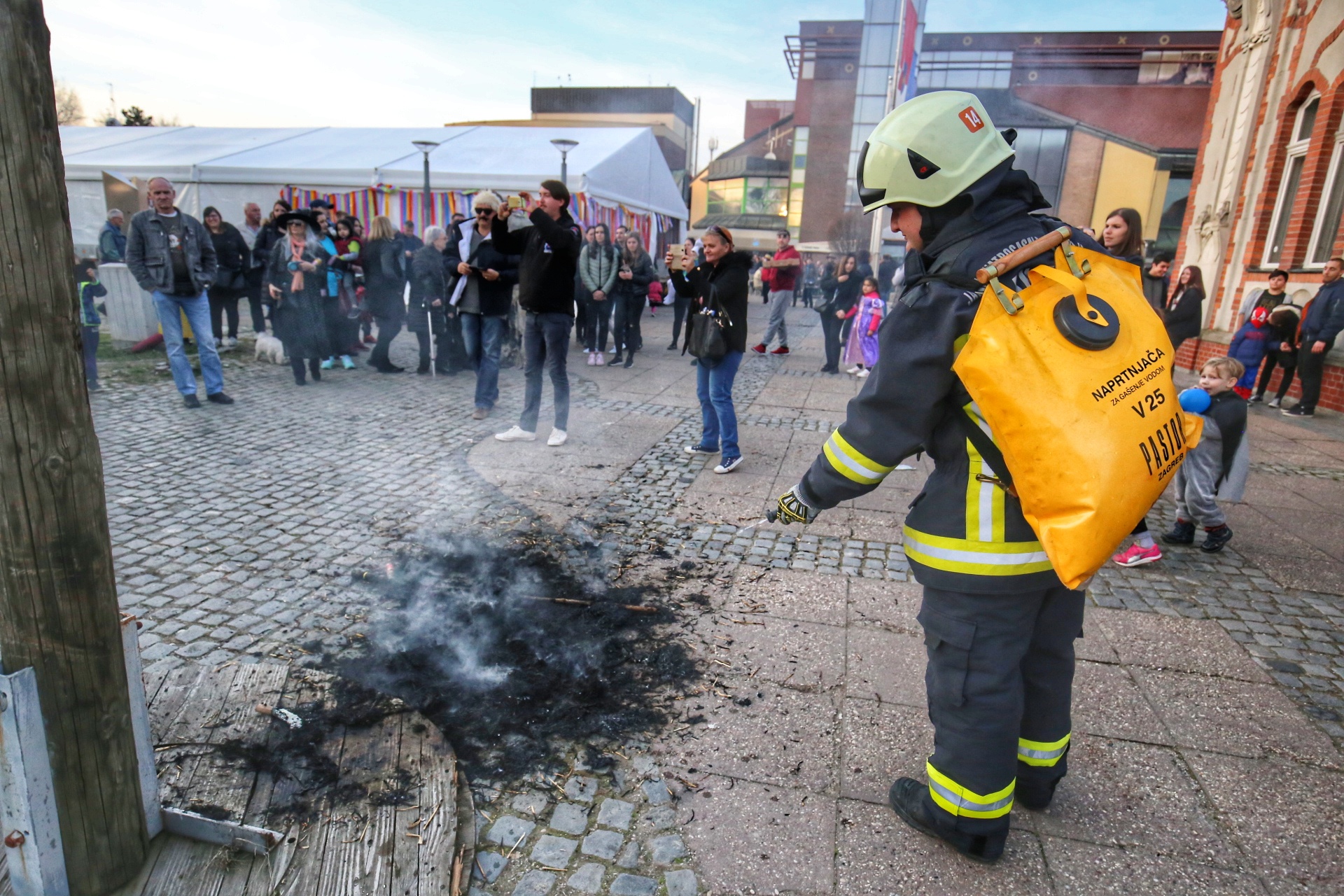 Fašnik u Čakovcu privukao veliki broj maski i građana