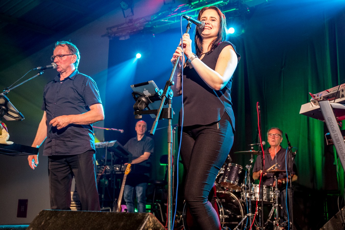 VIDEO I FOTO Neda Ukraden u Nedelišću okupila fanove svih generacija