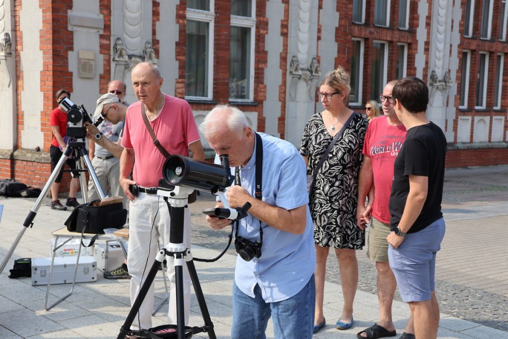 AD VEGA Regionalni susret astronomskih društava –’Međimurje – hotel s 1000 zvjezdica’ AD VEGA Regionalni susret astronomskih društava –’Međimurje – hotel s 1000 zvjezdica’