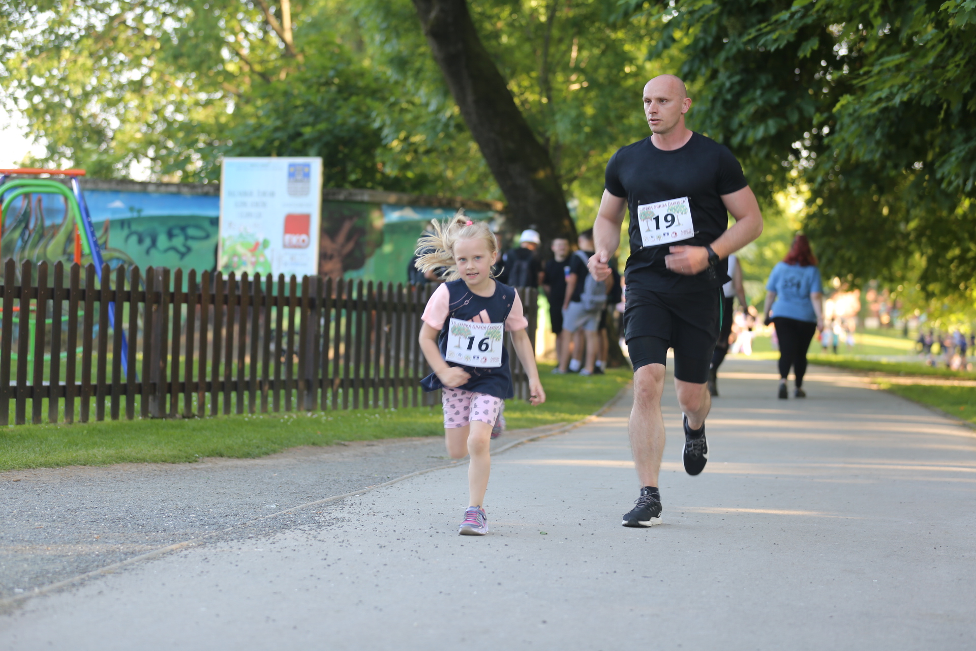 VELIKA FOTOGALERIJA Utrka grada Čakovca – trčali u humanitarne svrhe