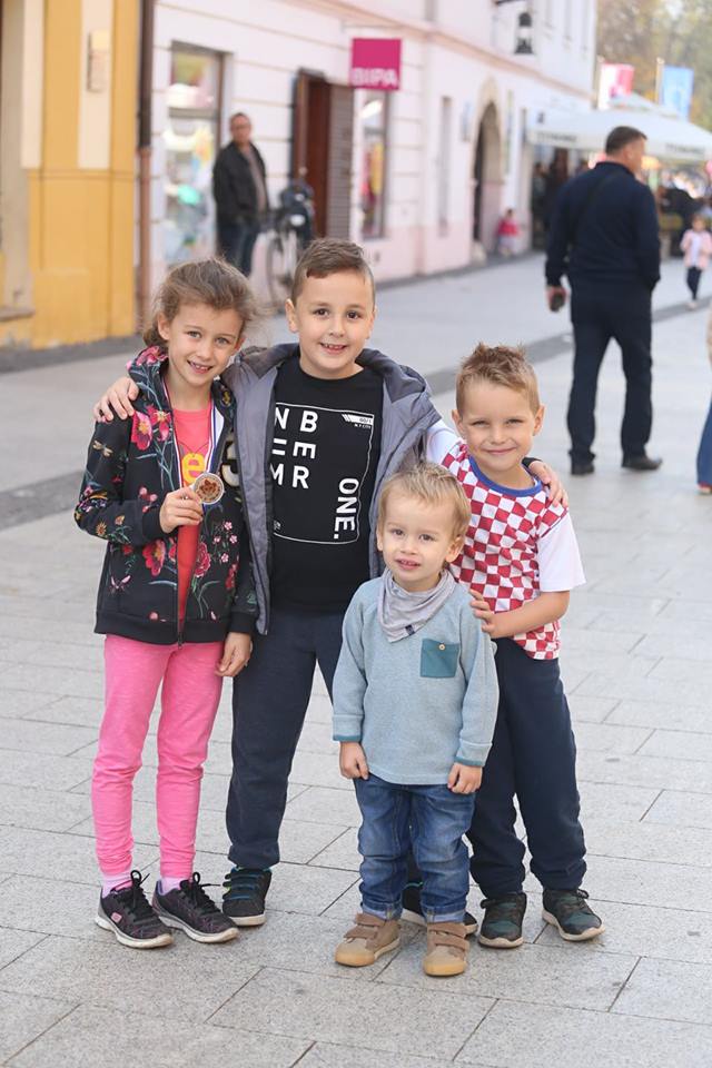 2270978510213284883013560375472