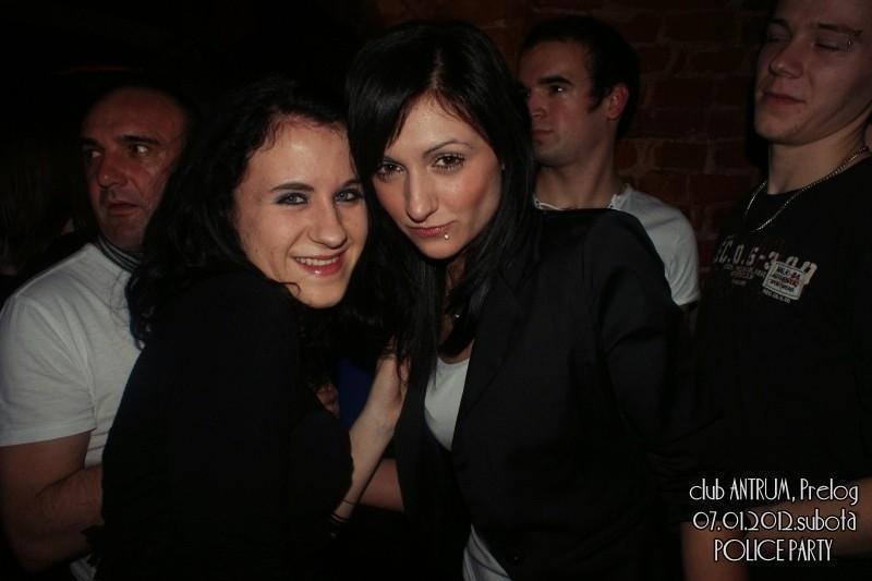 slika0008 Antrum (Subota, 7.1.2012) slika0008 Antrum (Subota, 7.1.2012)