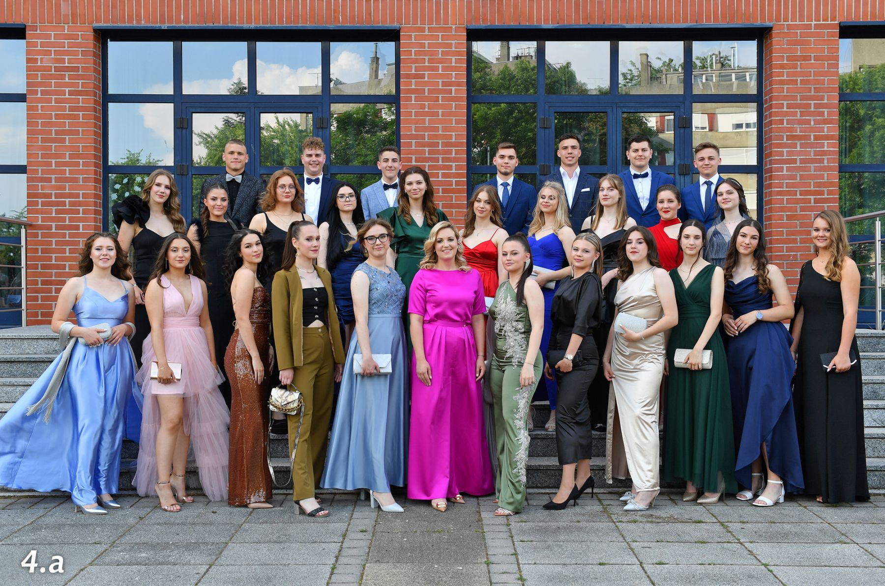 SREDNJA ŠKOLA ČAKOVEC Predivni maturanti spremni za svoju zadnju srednjoškolsku večer