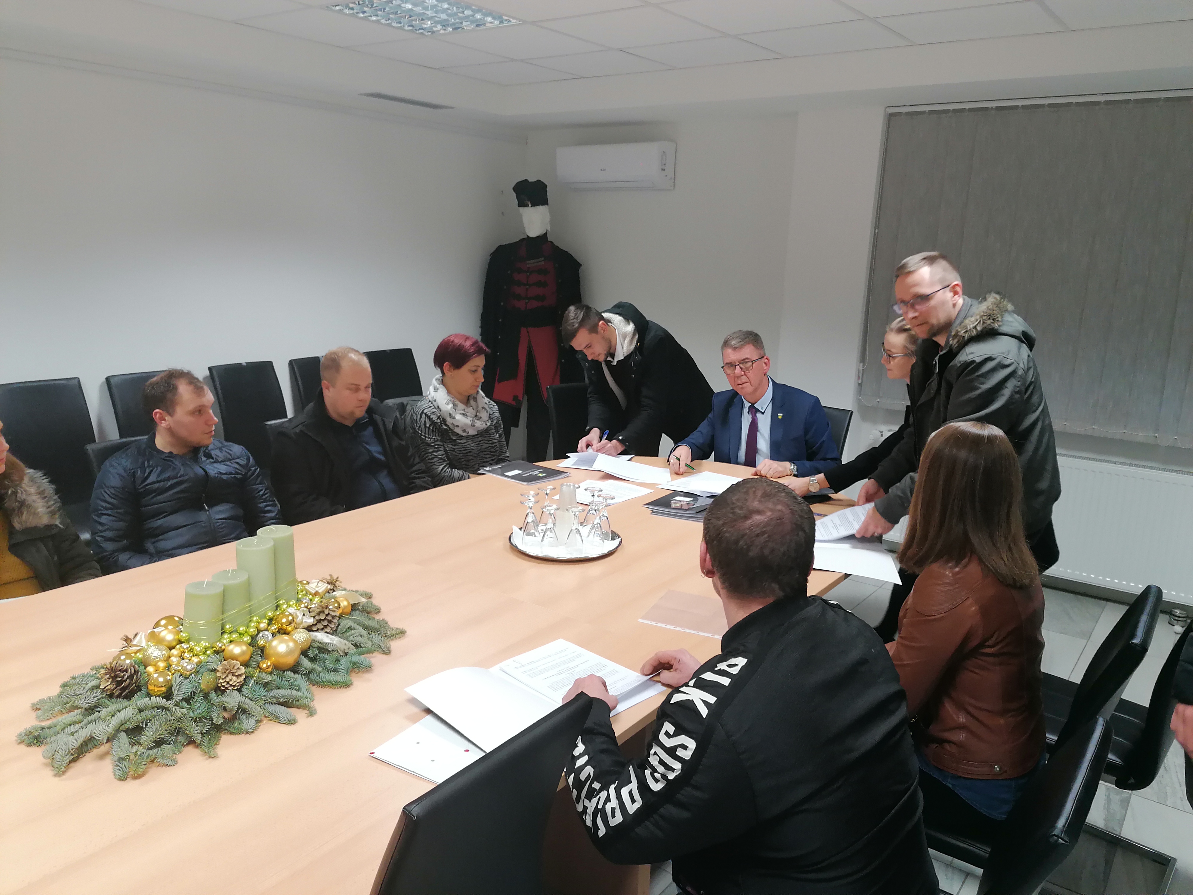FOTO Potpisani ugovori o dodjeli poticaja za kupnju prve nekretnine na području Grada Mursko Središće FOTO Potpisani ugovori o dodjeli poticaja za kupnju prve nekretnine na području Grada Mursko Središće