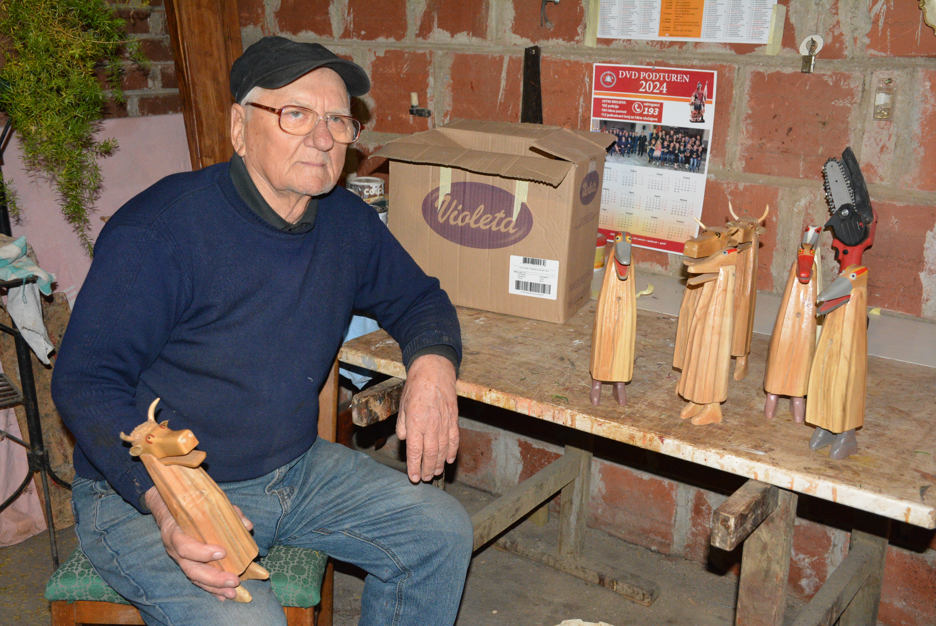 FOTO/VIDEO Slavko Vidović: Čaplje i štrke izrađujem od 50-tih, a nekad nam je milicija maskenbal branila! FOTO/VIDEO Slavko Vidović: Čaplje i štrke izrađujem od 50-tih, a nekad nam je milicija maskenbal branila!
