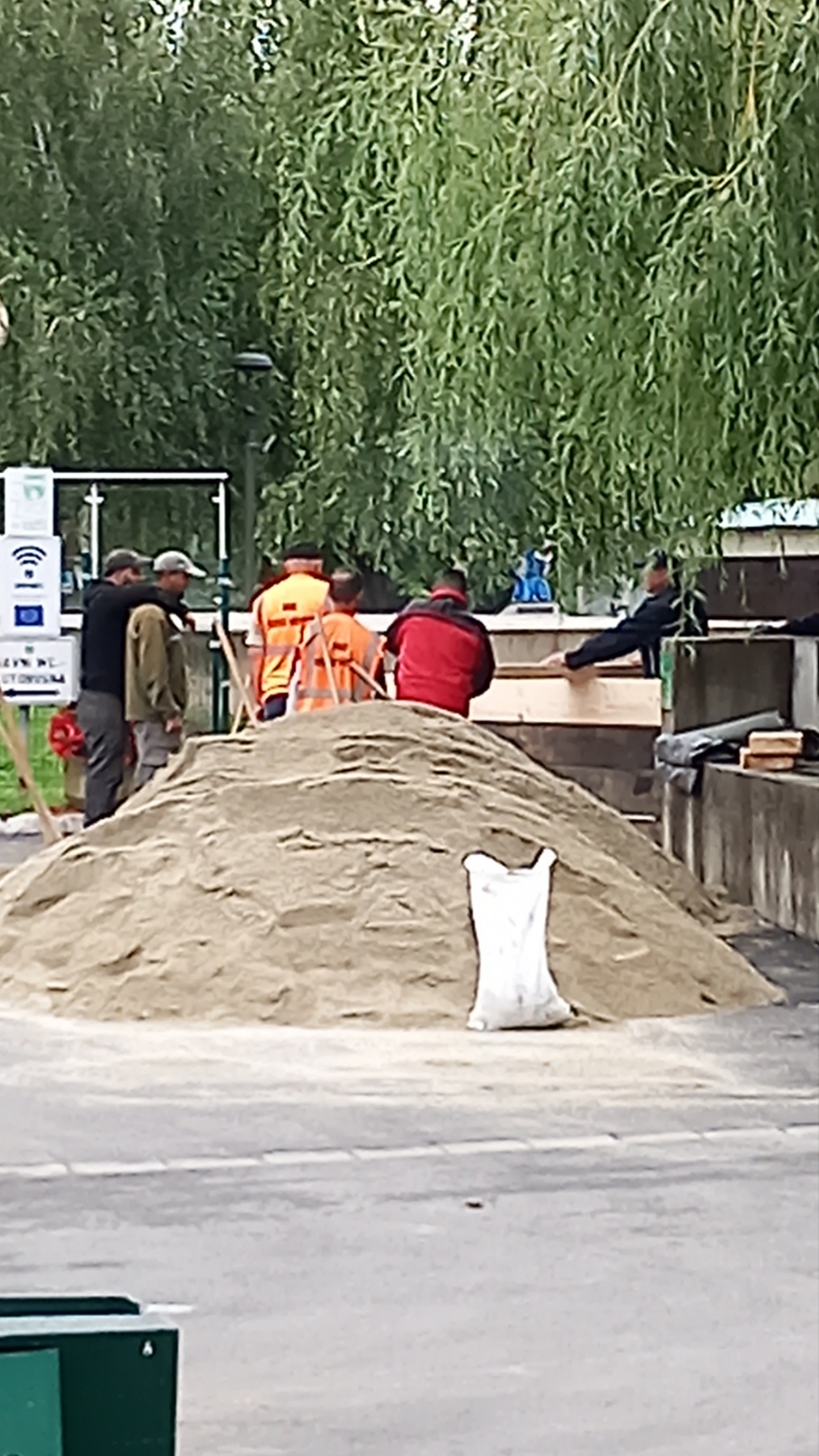 FOTO I VIDEO Radi se punom parom: U Murskom Središću pripremaju se za vodeni val