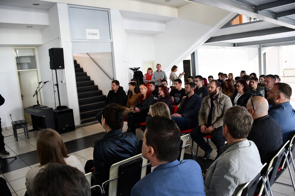 POGLEDAJTE KAKO IZGLEDA Dvorana Graditeljske škole Čakovec u novom ruhu