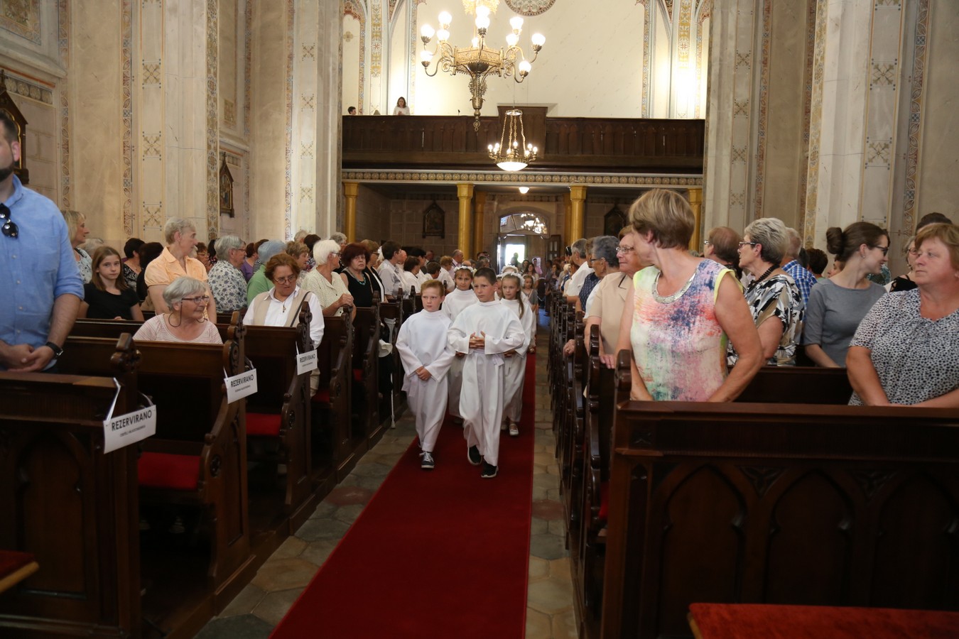 Mladen Cikač iz Gornjeg Hrašćana u Macincu služio mladu misu