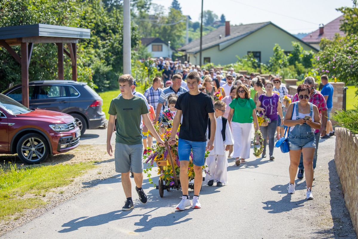 NA TOČKI PRIJATELJSTVA Susret hrvatskih i slovenskih vjernika u Šprincu