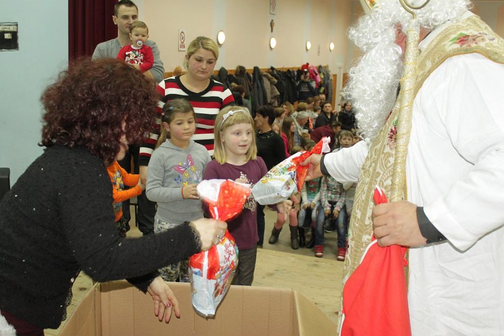 161204svnikolapalinovec53438052