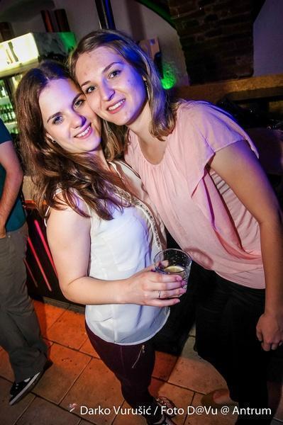 slika00018 Antrum (Petak, 27.6.2014.)