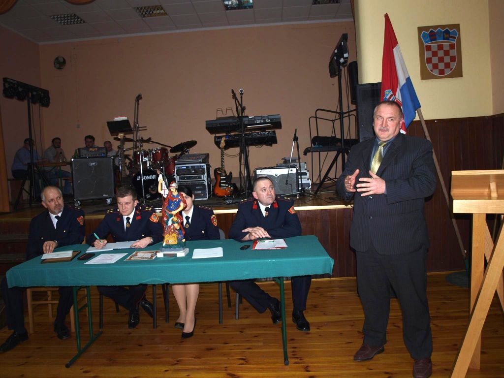 dvddpustakovec30395873