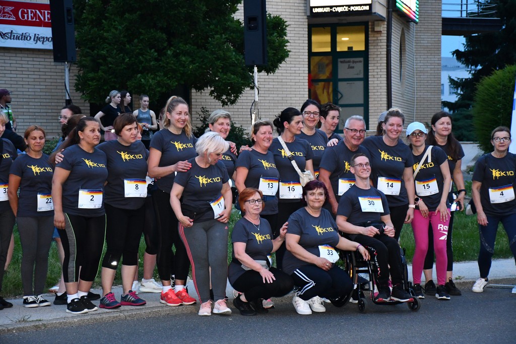 POGLEDAJTE TKO JE SVE TRČAO Veliki broj trkača na ‘Čakovečkom noćnom ceneru’